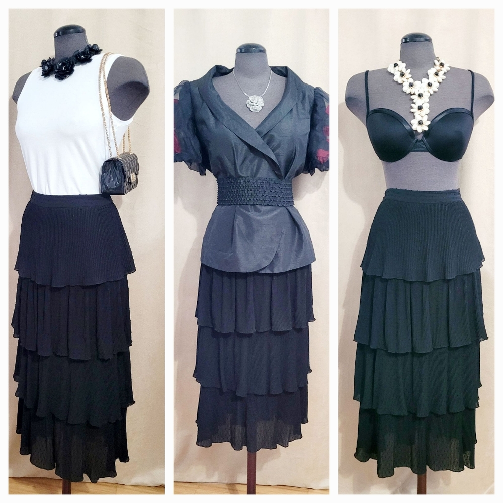 Tiered Skirt / Fits 8/10